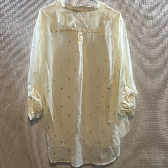 NWT Cato off white with gold crosses 3/4 button 3/4 sleeves sheer blouse 18/20 - Picture 5 of 5